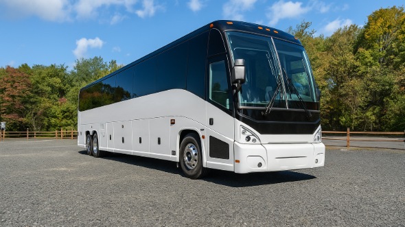 arlington vacation bus rentals for family trips